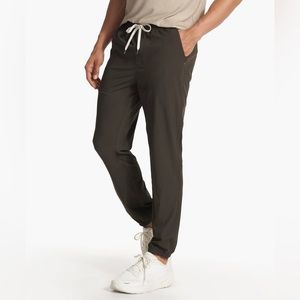 Men’s Vuori Kore joggers. Brand new with tags. Gray. Size Small.